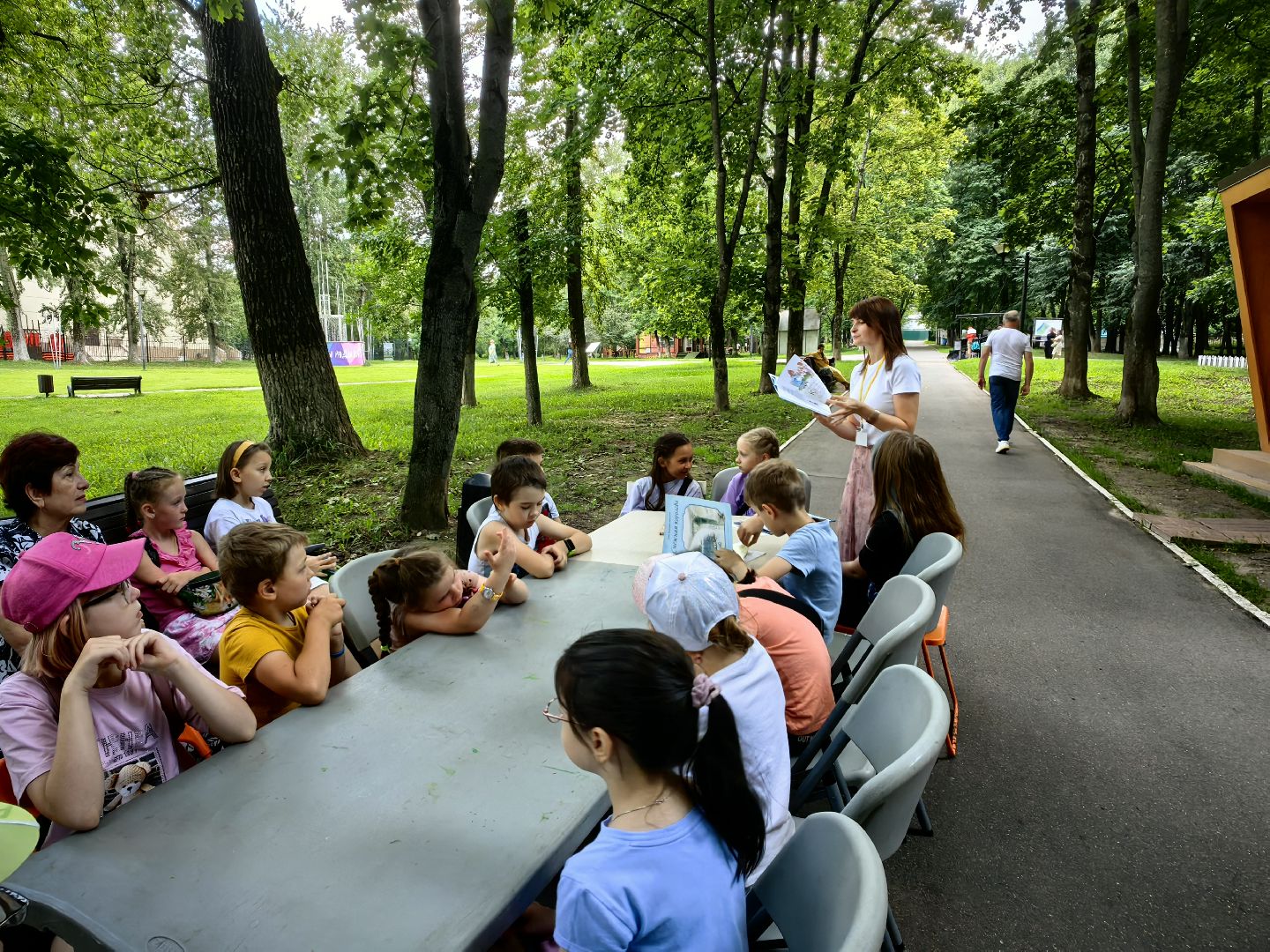 Лекторий, дети, парк, мороженое, книги