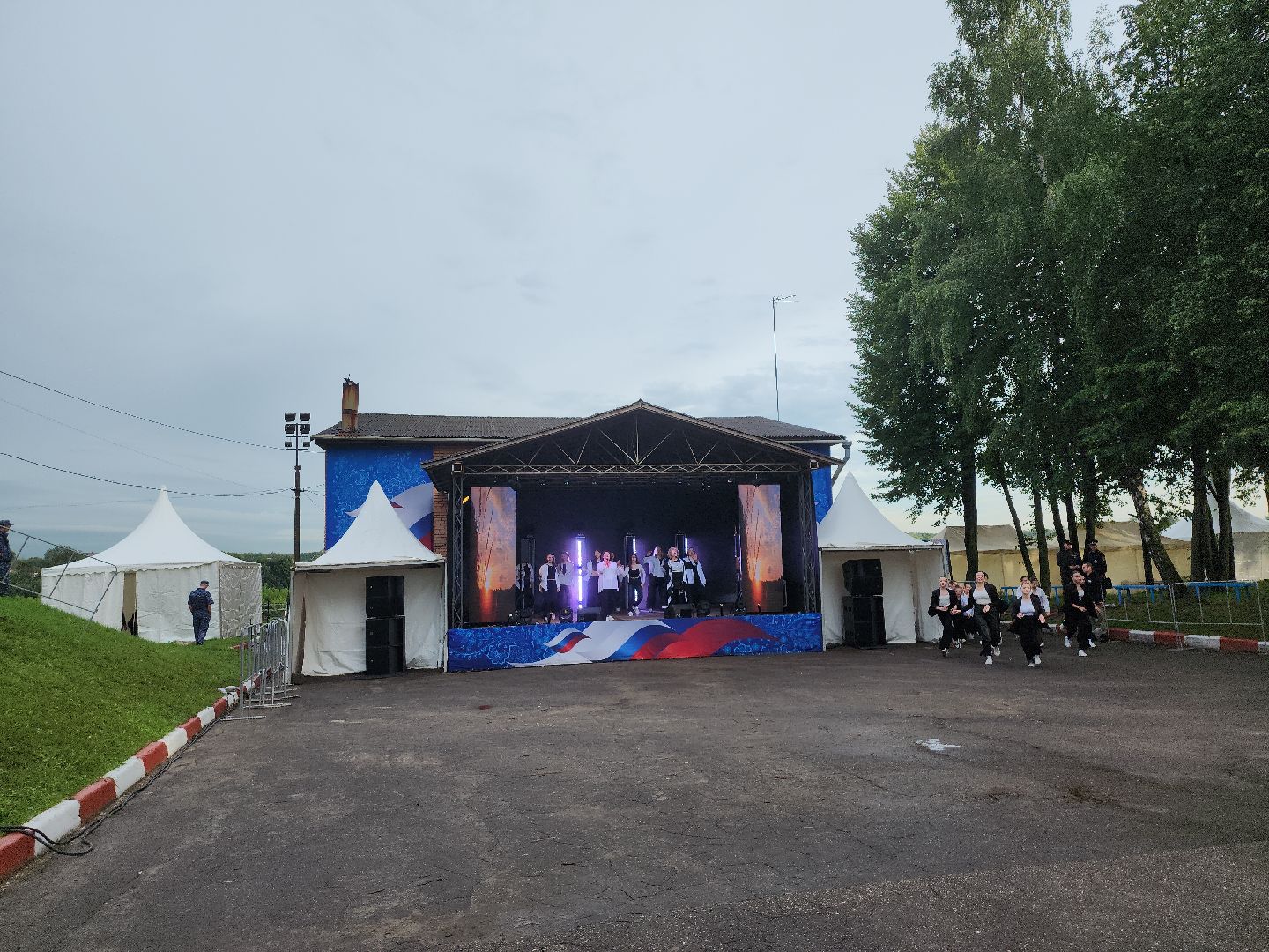 праздник; поселок; дата; ленинский округ