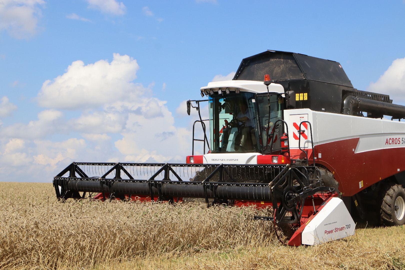 Серебряные Пруды, Праздник первого снопа, сельское хозяйство