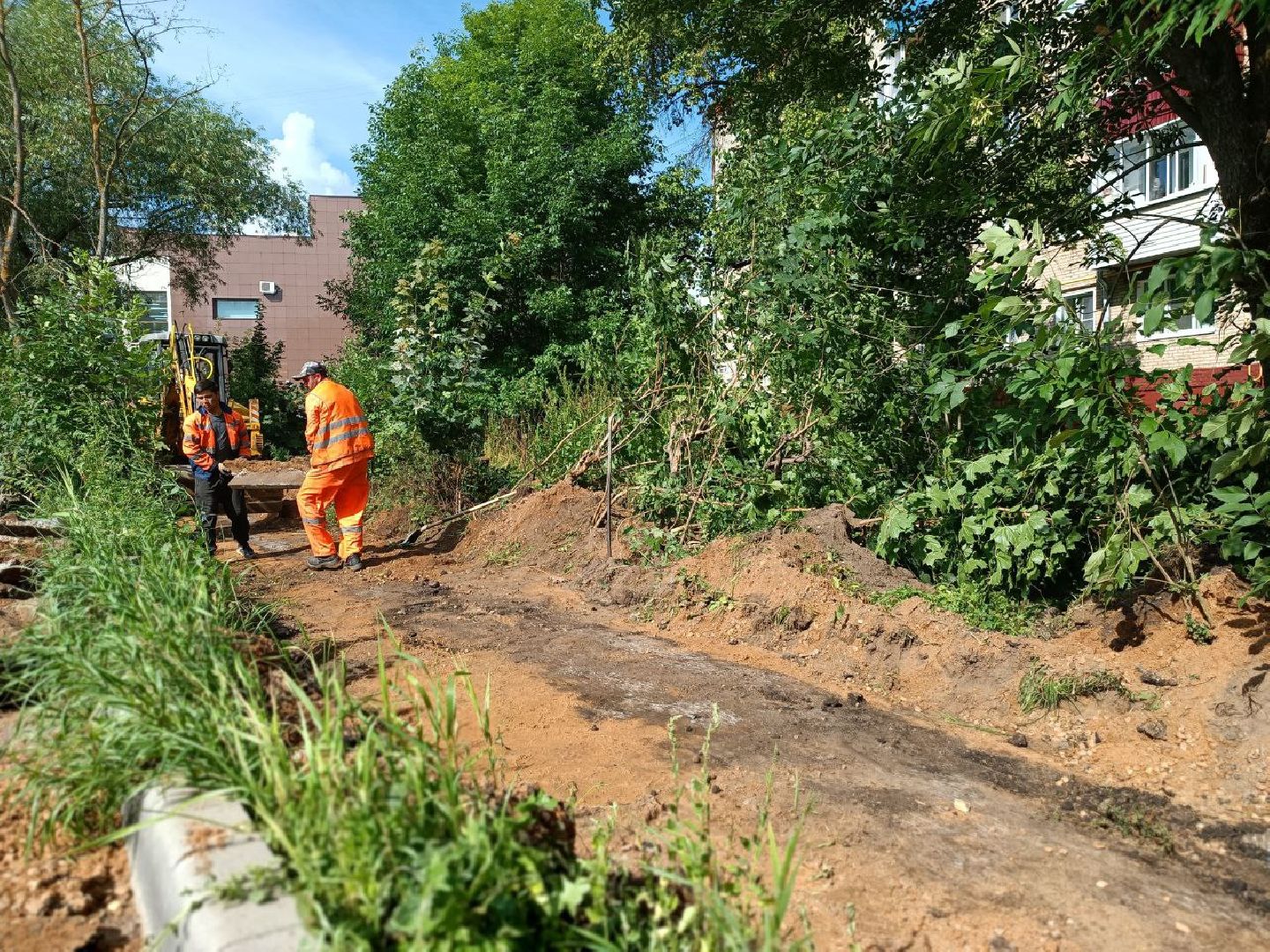 Можайск, Можайский городской округ, Подмосковье, благоустройство, дворовые территории, дворы, жители, детская площадка, работы