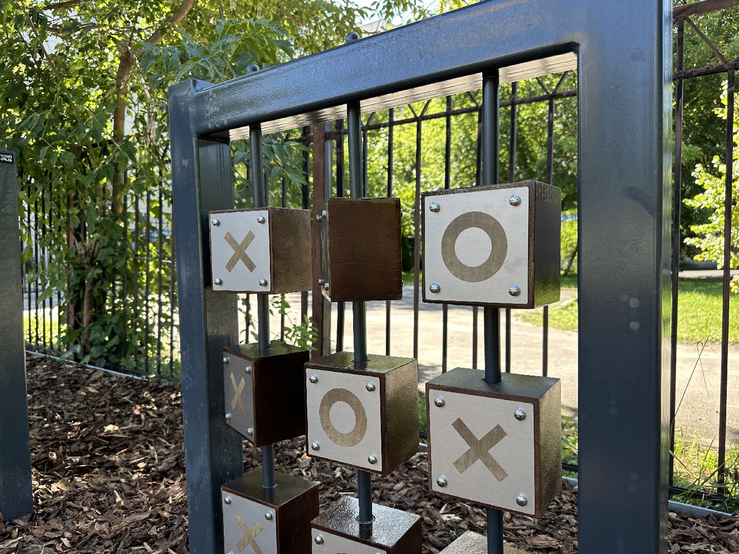 Реутов, Мемориал, Аллея славы, реконструкция, обновление, БТР, постамент, Герои