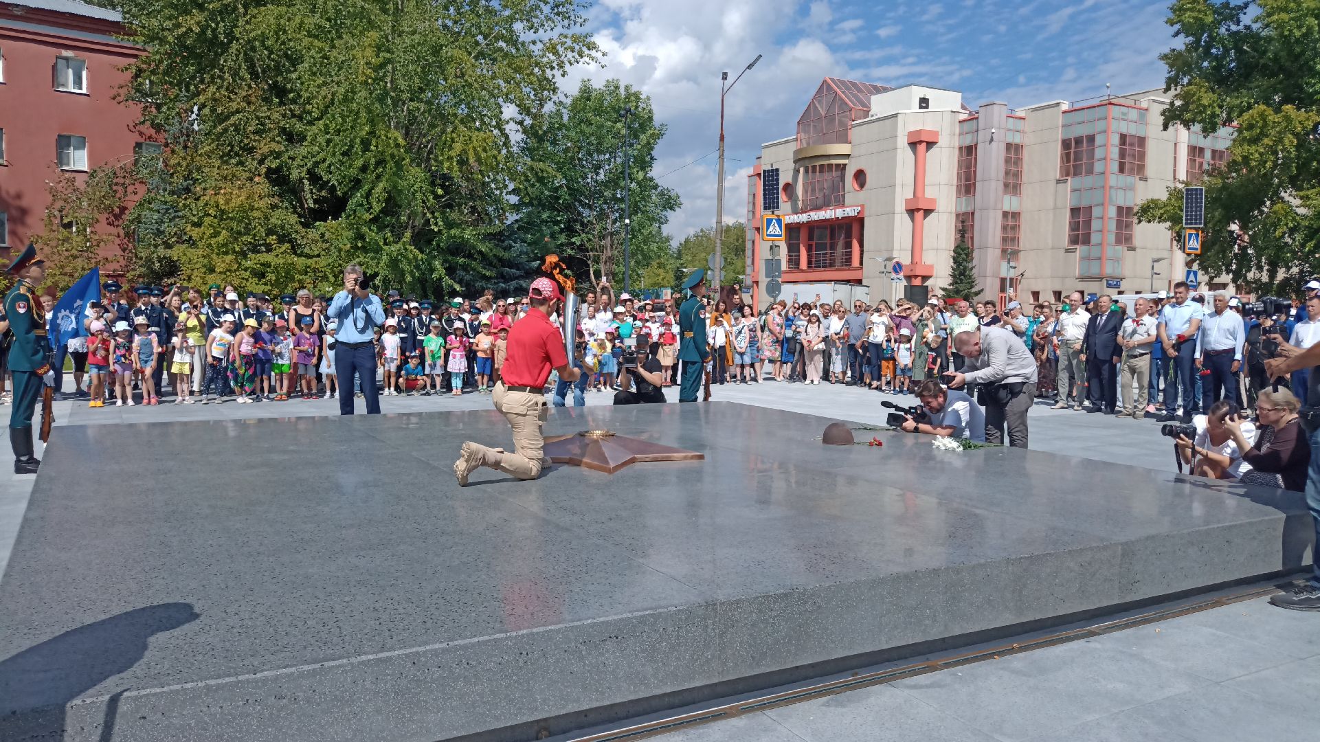 Реутов, Мемориал, Аллея славы, реконструкция, обновление, БТР, постамент, Герои