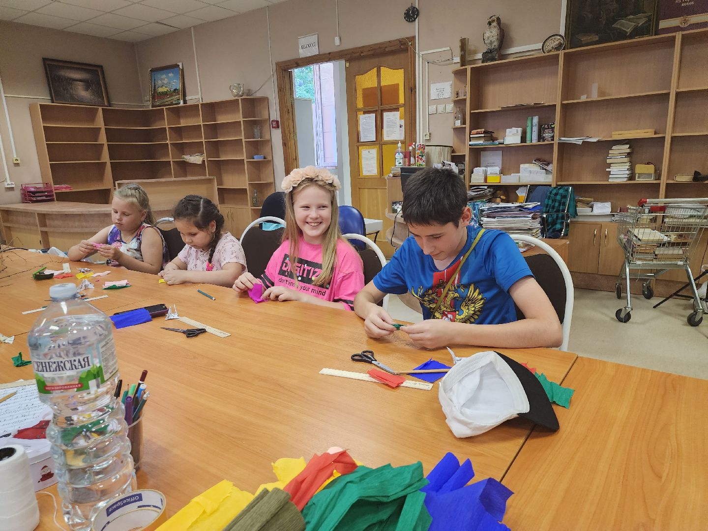 творчество; поделки; библиотека; видное; дети