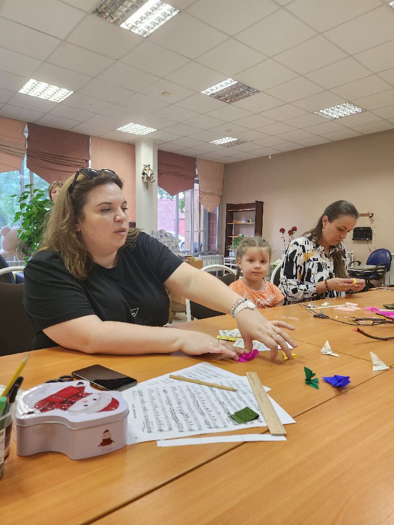 творчество; поделки; библиотека; видное; дети