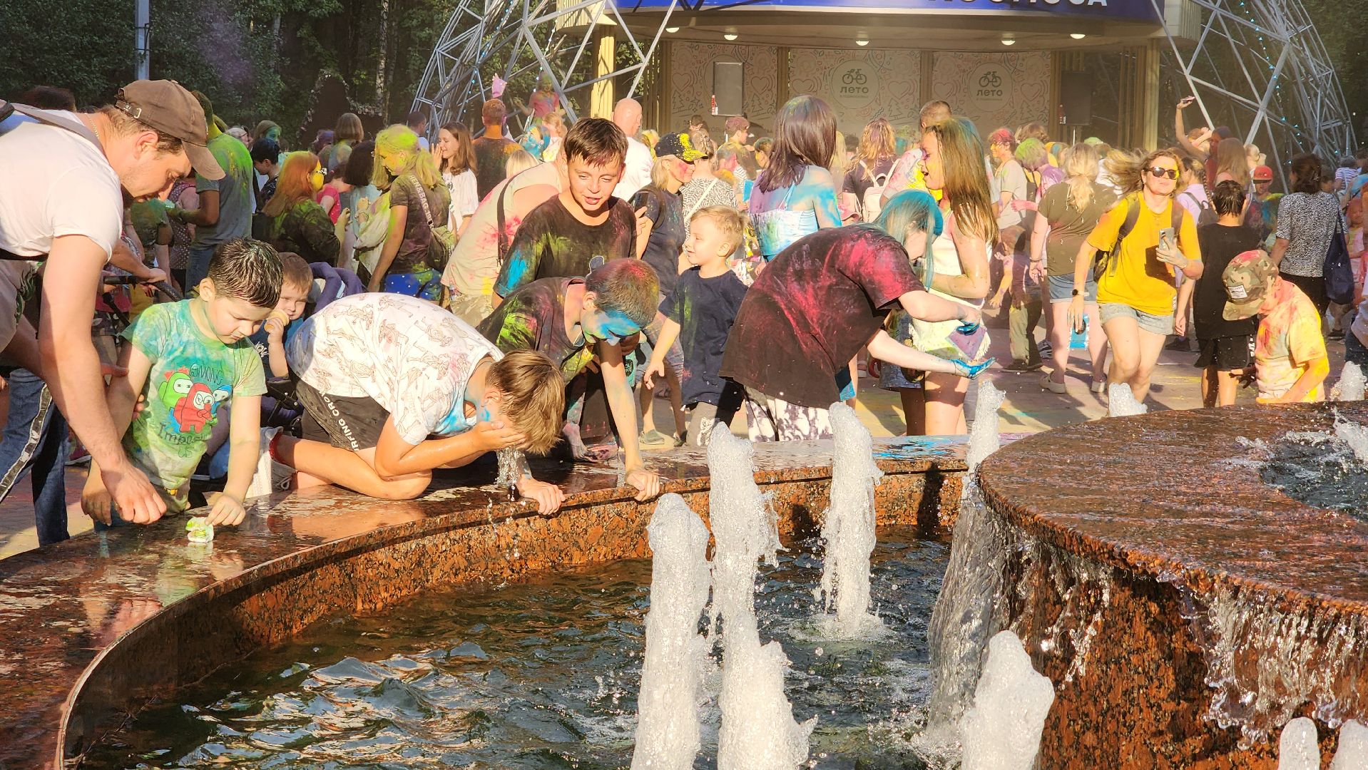 фестиваль красок, парки подмосковья, лето в подмосковье,