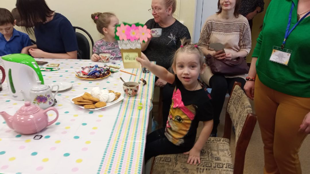 Красноармейск, социальное обслуживание, праздник весны, открытки для мамы, дети инвалиды