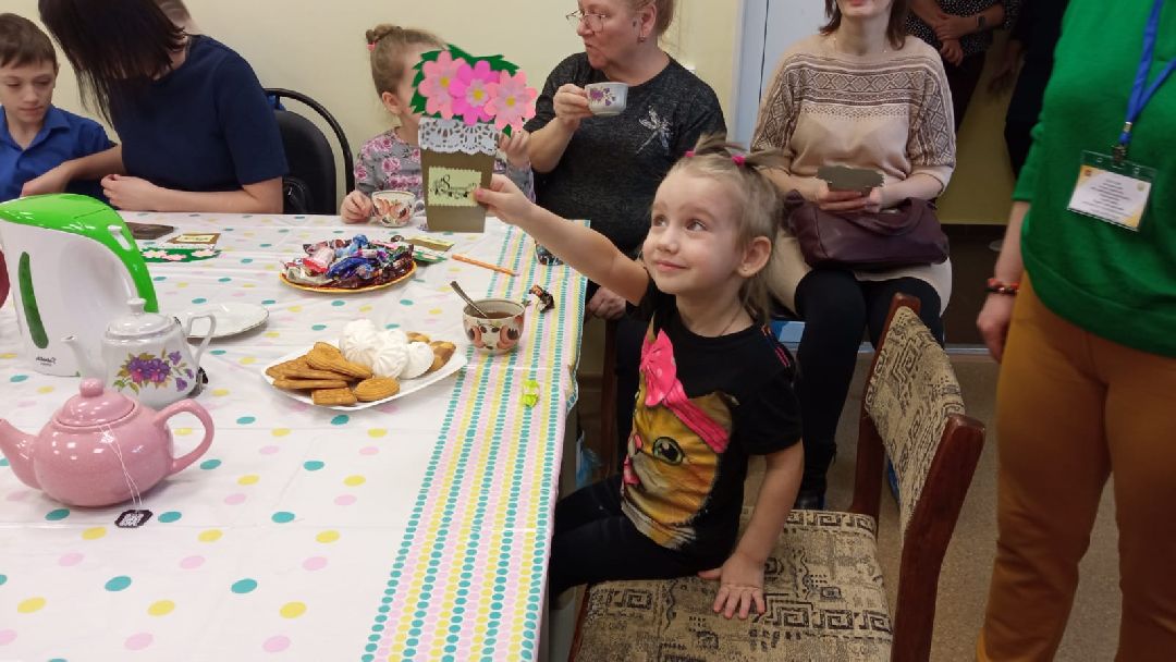 Красноармейск, социальное обслуживание, праздник весны, открытки для мамы, дети инвалиды