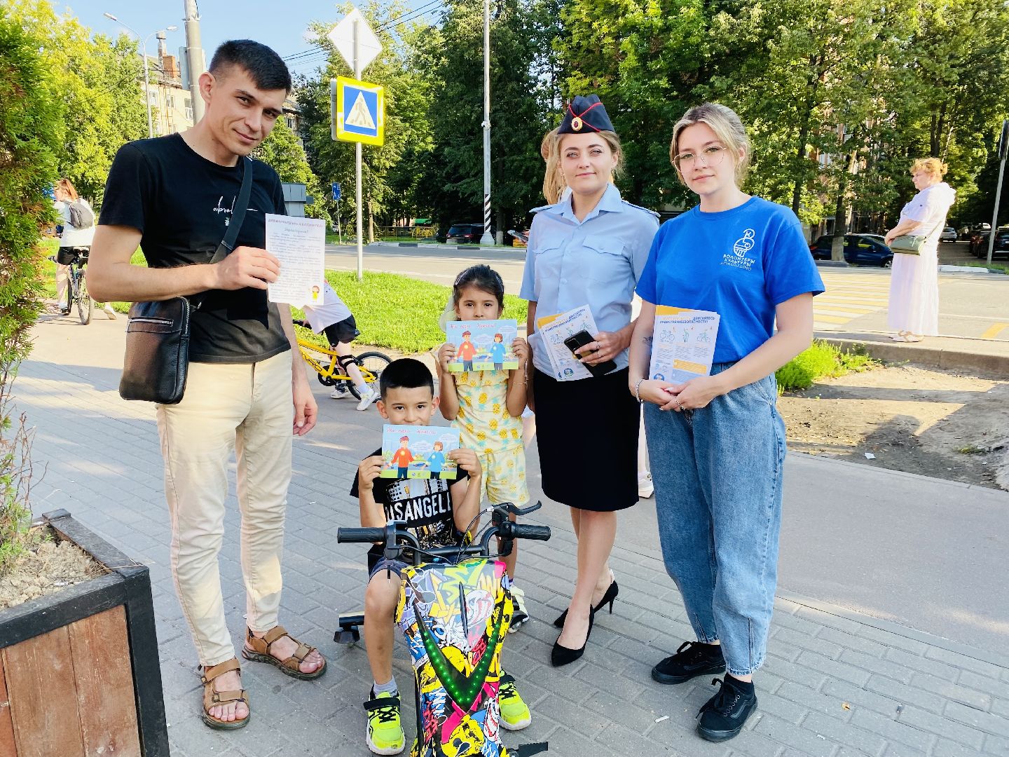 Домодедово, рейд безопасности, ПДД, ГИБДД, волонтеры культуры, СИМ, средство индивидуальной мобильности, электросамокат