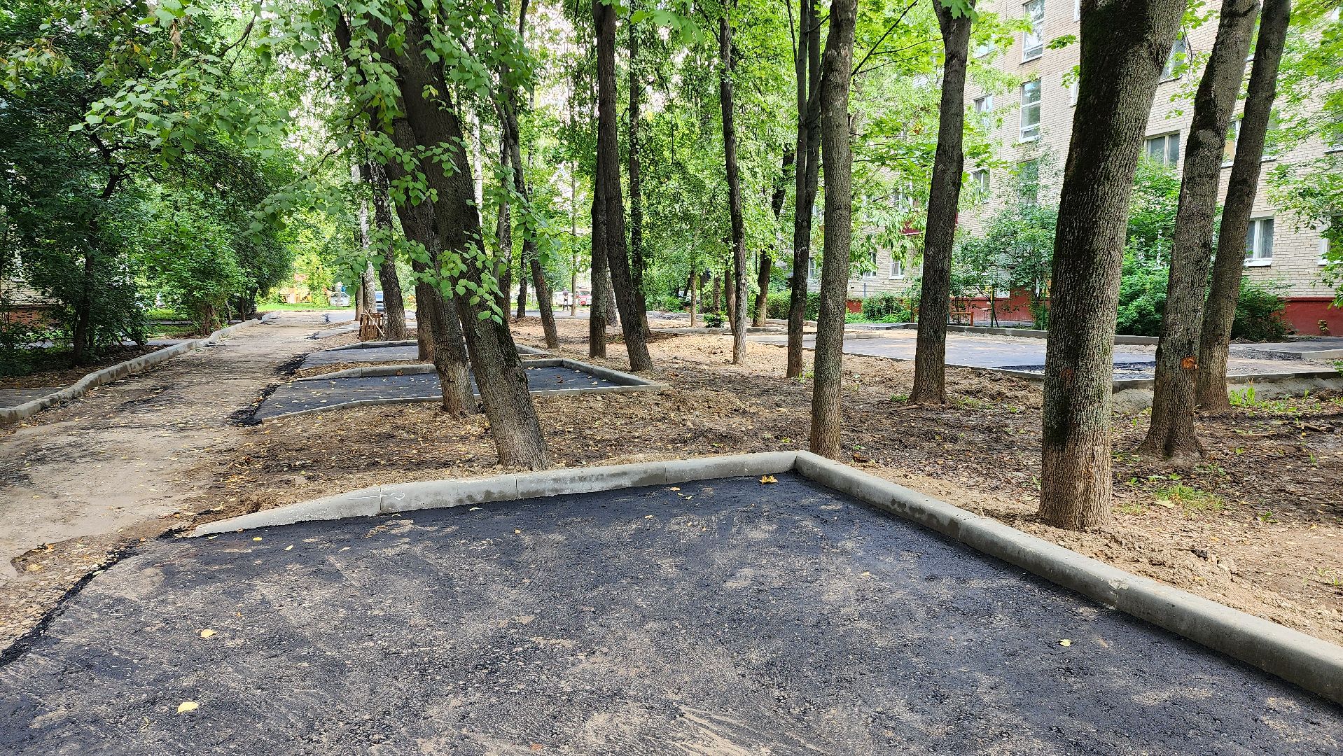 благоустройство, парковки, ремонт дорог,