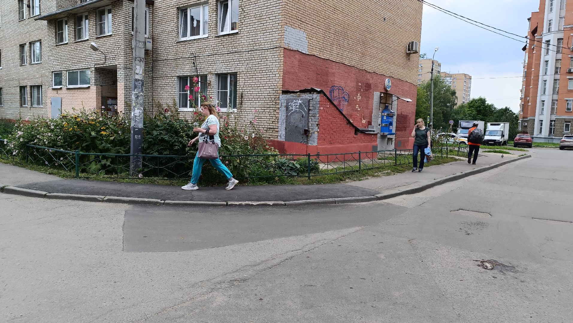 Лобня, дороги, ямы