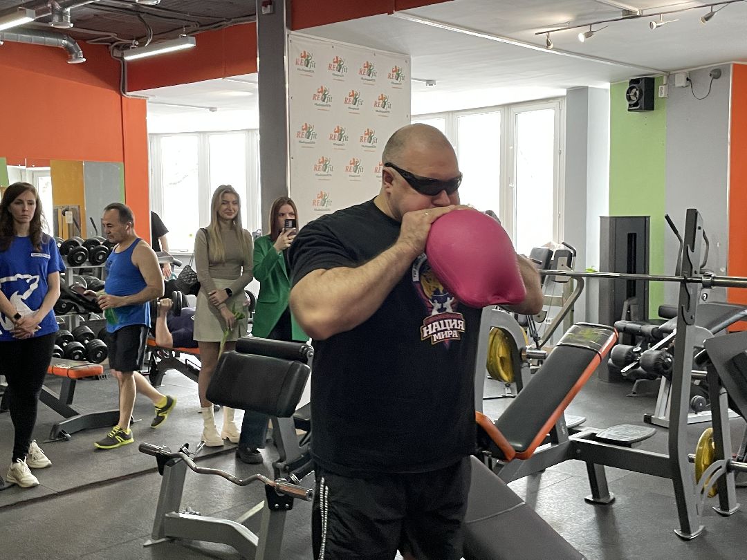 Спортсмены, 8 марта, сценический экстрим