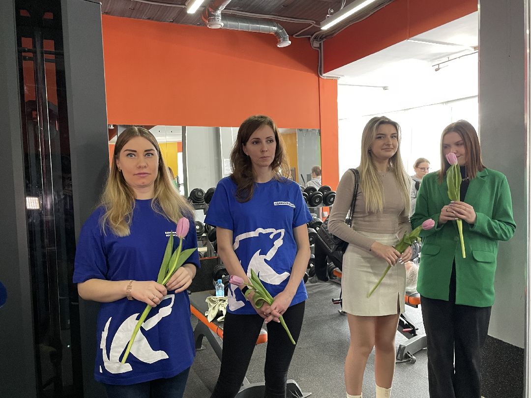 Спортсмены, 8 марта, сценический экстрим