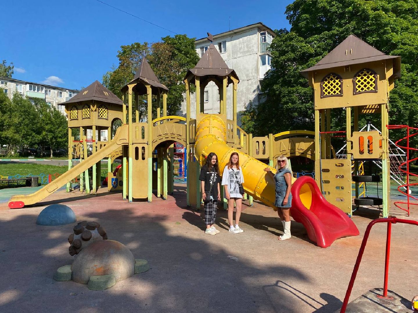 Чехов, благоустройство, информационные наклейки, детская площадка, ремонт