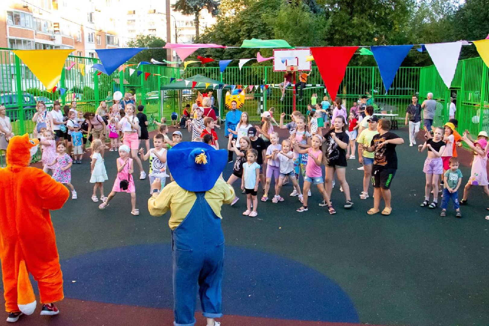 Подольск, лето в подмосковье, игры нашего двора, дети, праздник