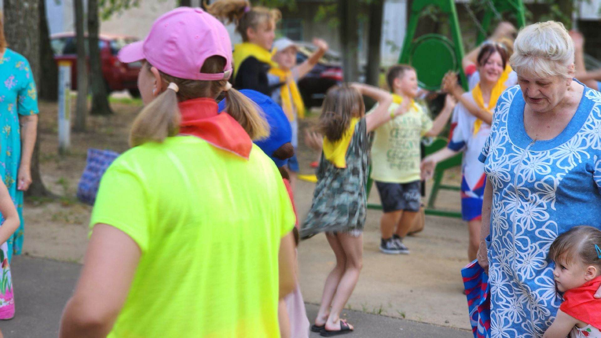трудовой десант, волонтеры, Протвино, аниматоры, праздник двора