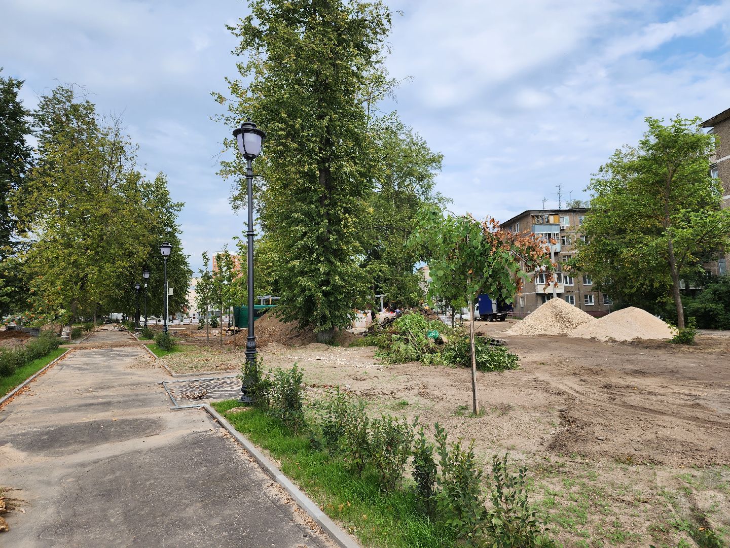 Павловский Посад, городской округ Павловский Посад, люди, ремонт, парк, сквер, мемориал