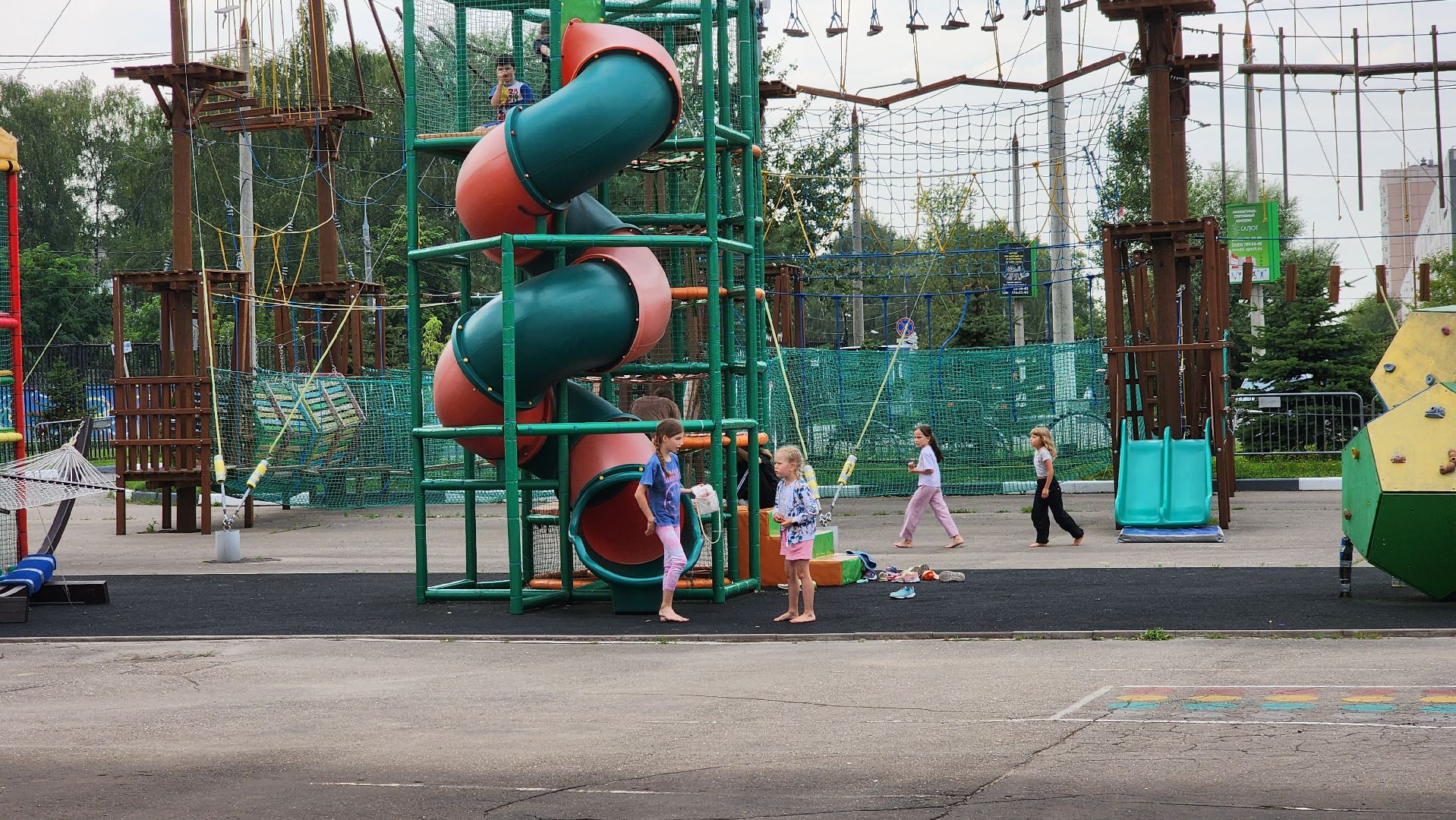 Долгопрудный, летние лагеря, спорт, музей спорта, фестиваль красок