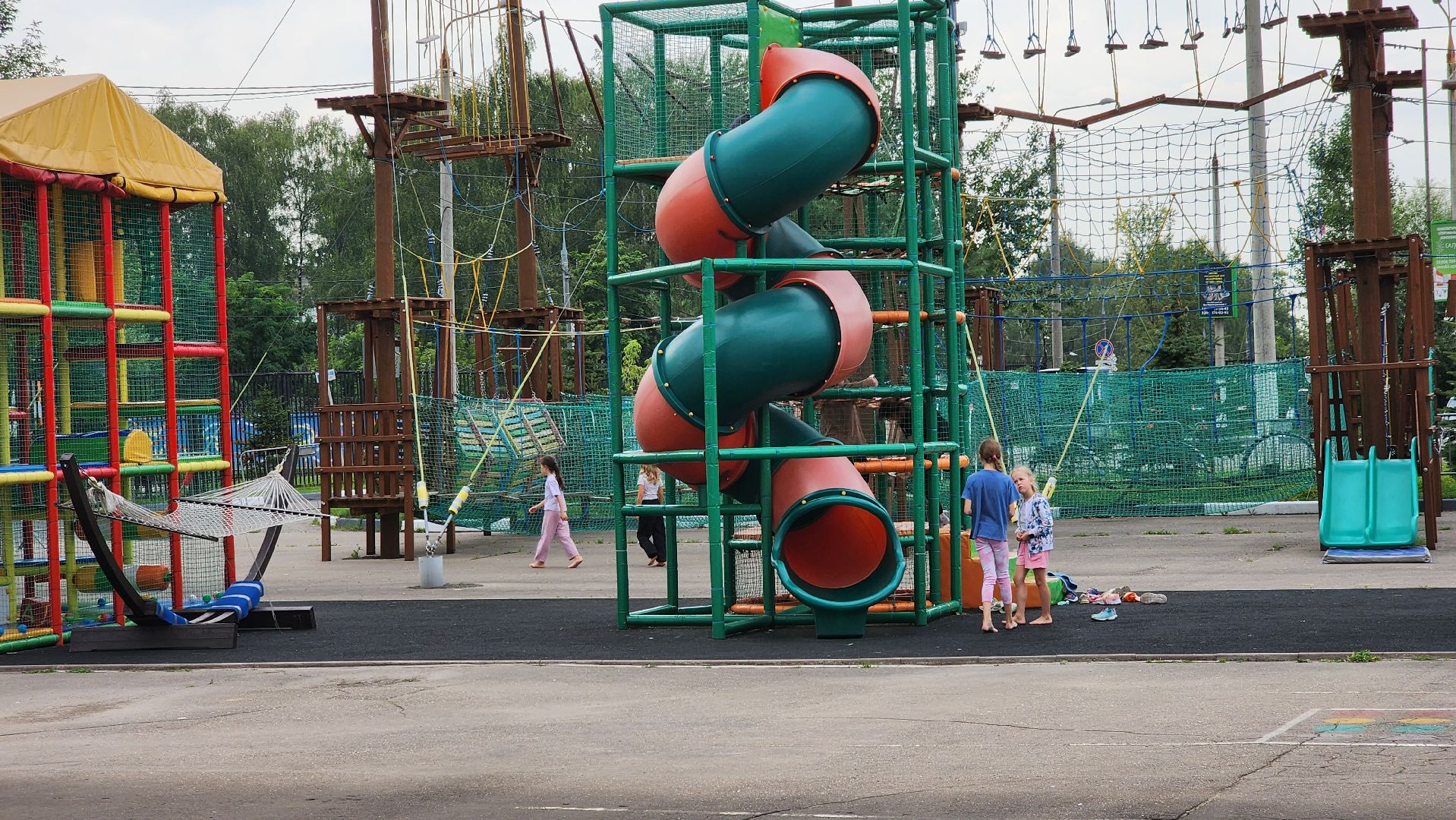 Долгопрудный, летние лагеря, спорт, музей спорта, фестиваль красок