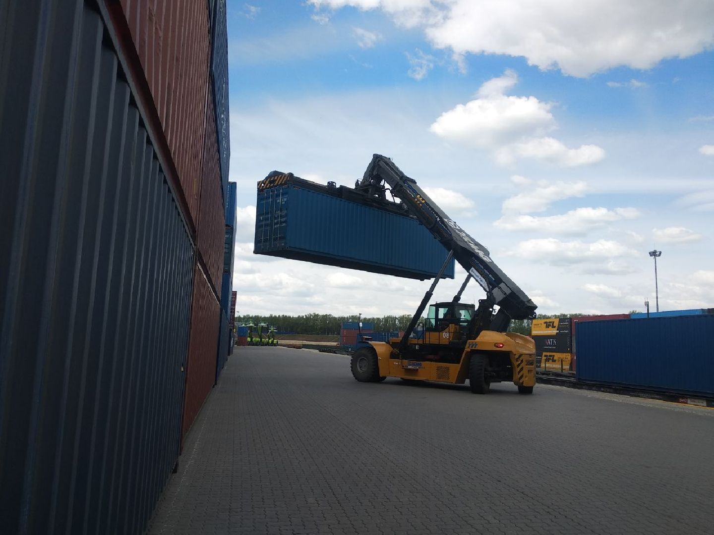 Дмитров, ТЛЦ Белый Раст, РЖД