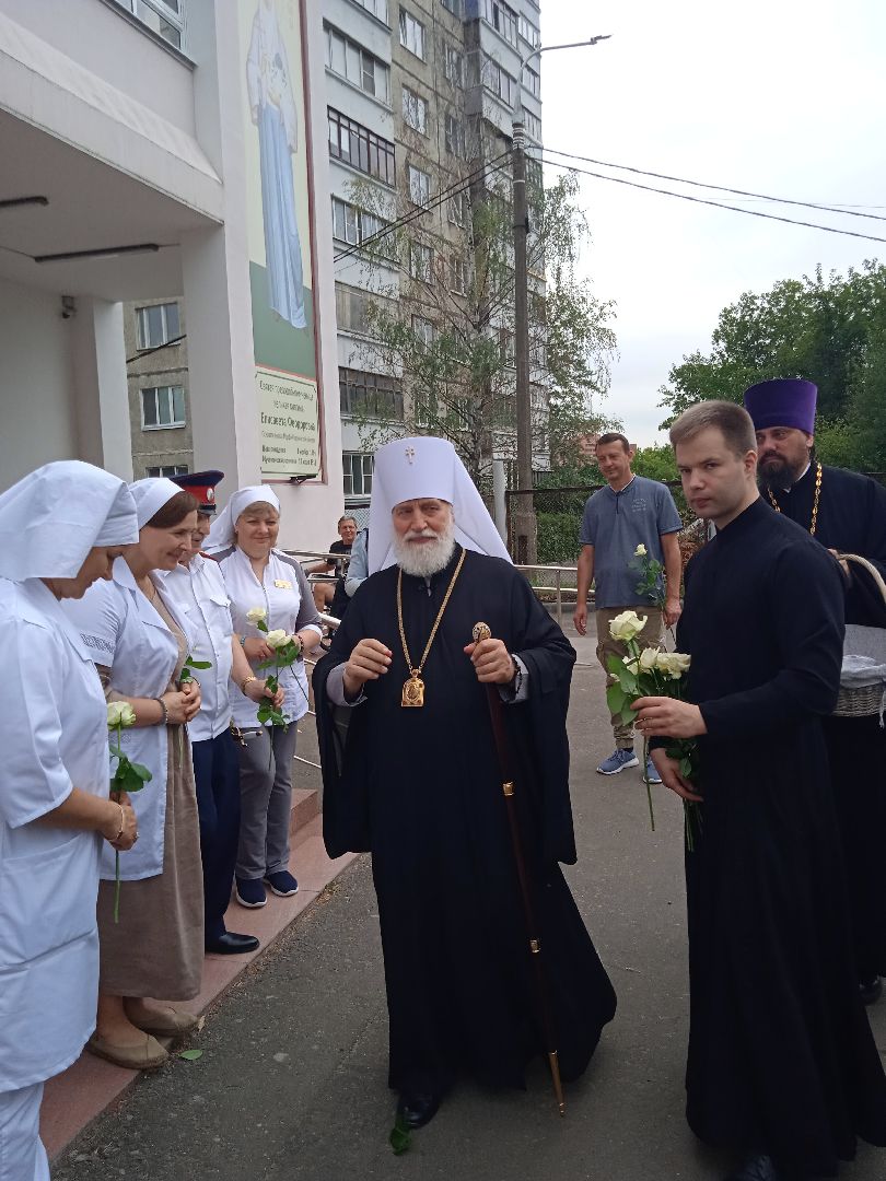митрополит, Крутицкий, Коломенский, Павел, визит, Преображенский, храм, богадельня, больница