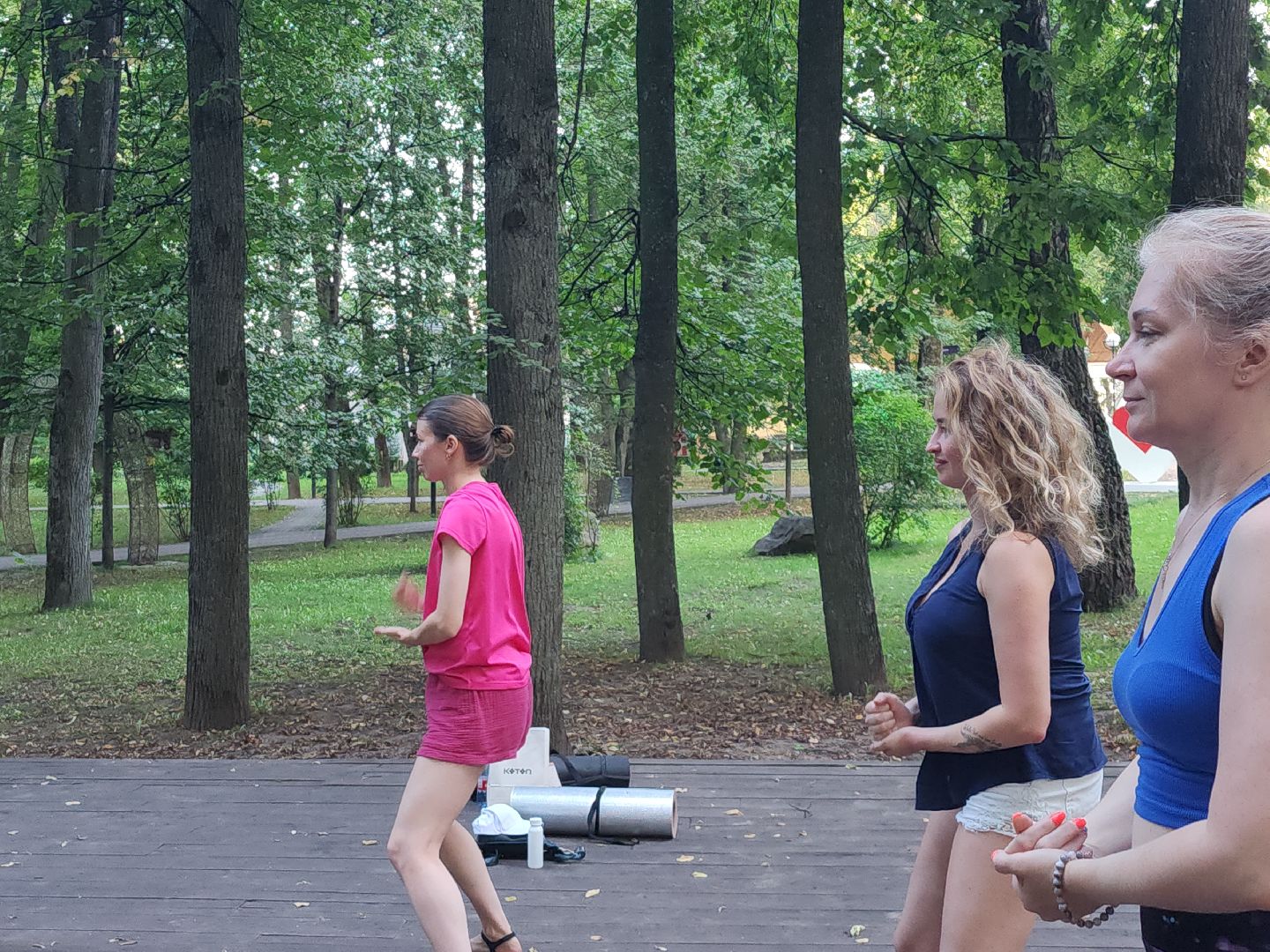 практики; йога; парк; активность