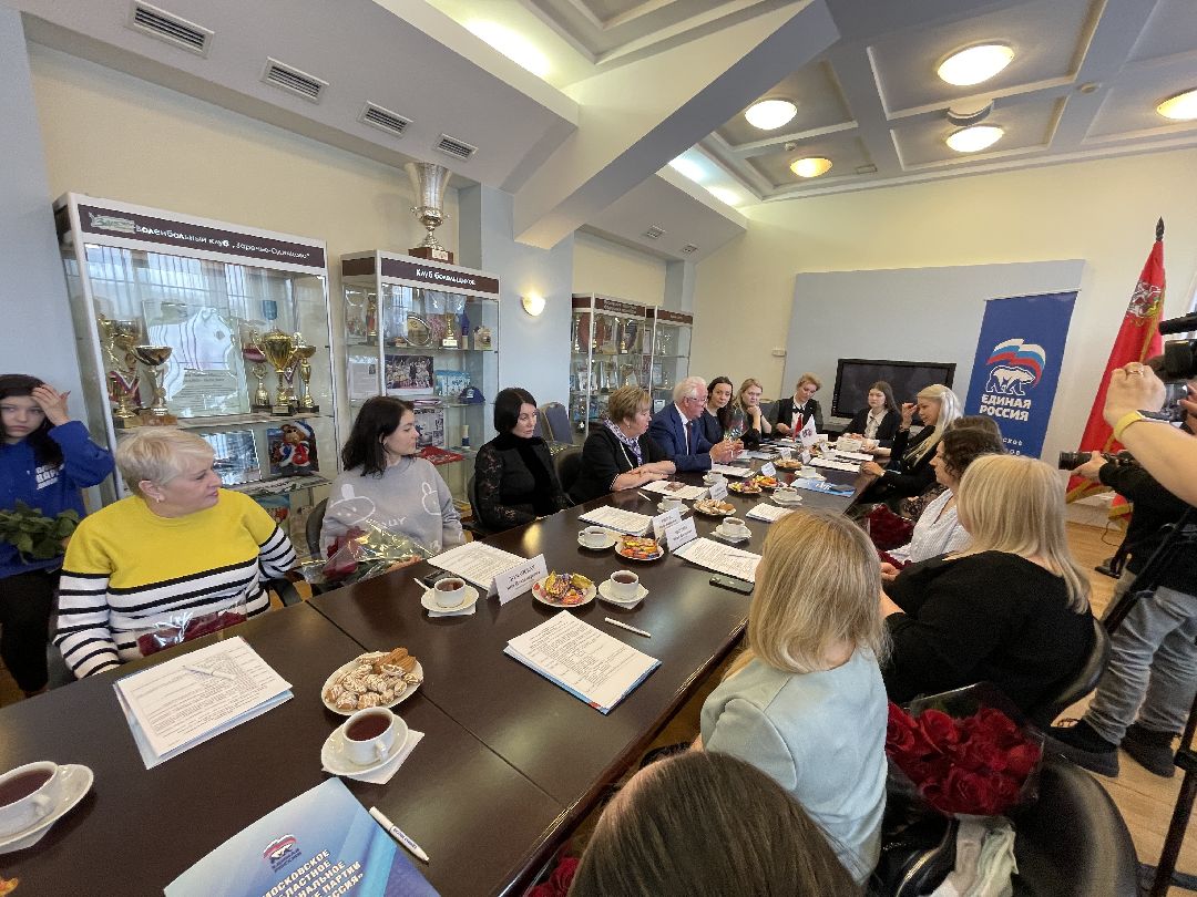 Специальная военная операция, СВО, жены военных, жёны, общество, культура, дети