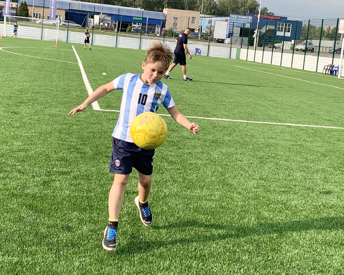 Балашиха, Подмосковье, спорт, спорткомплекс Спорттракт, футбол, футбольный клуб Чемпион