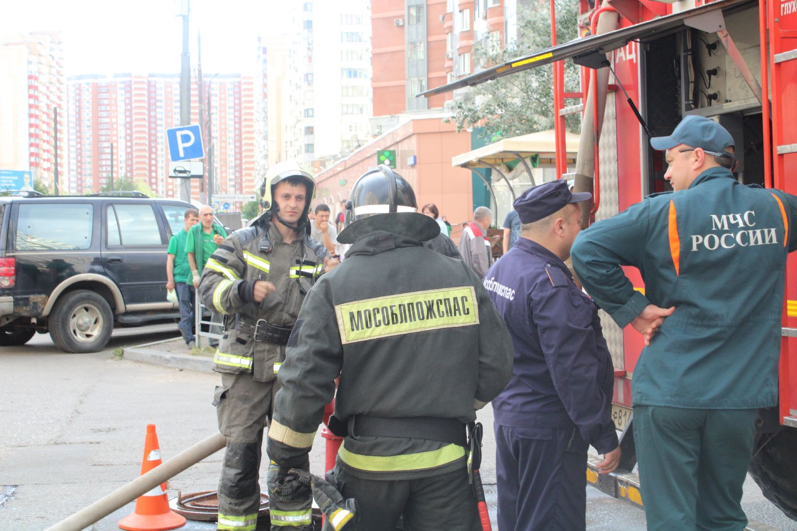 пожар, чп, полмосковный бульвар, ликвидация,