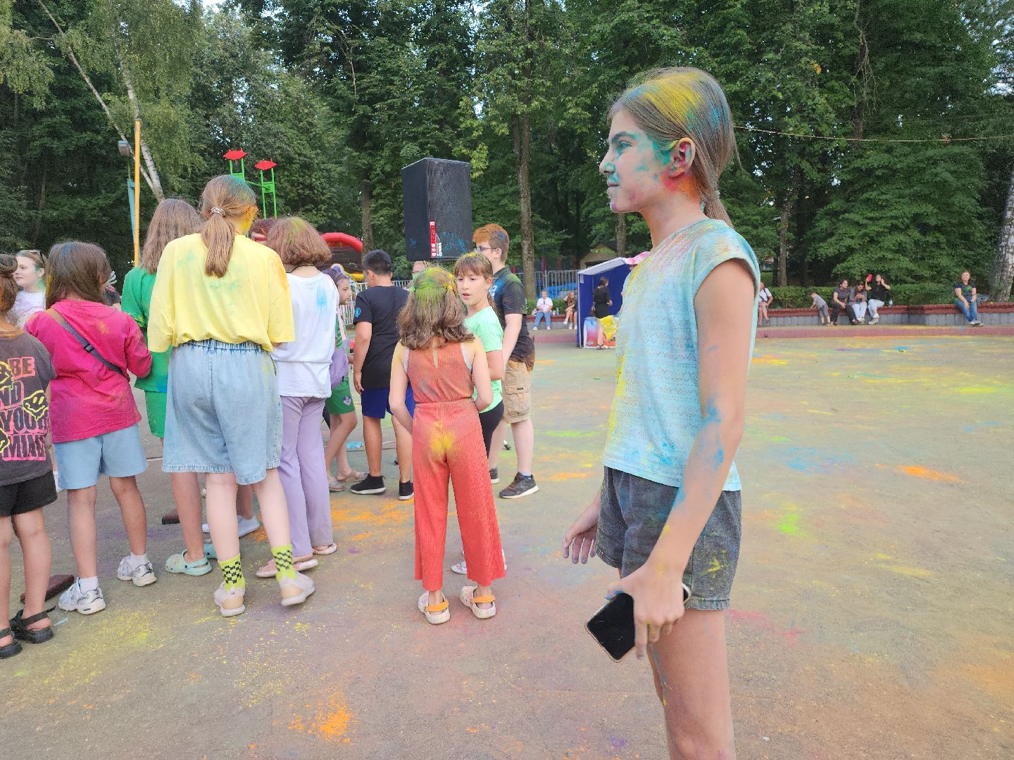 фестиваль; краски; праздник; досуг; парк