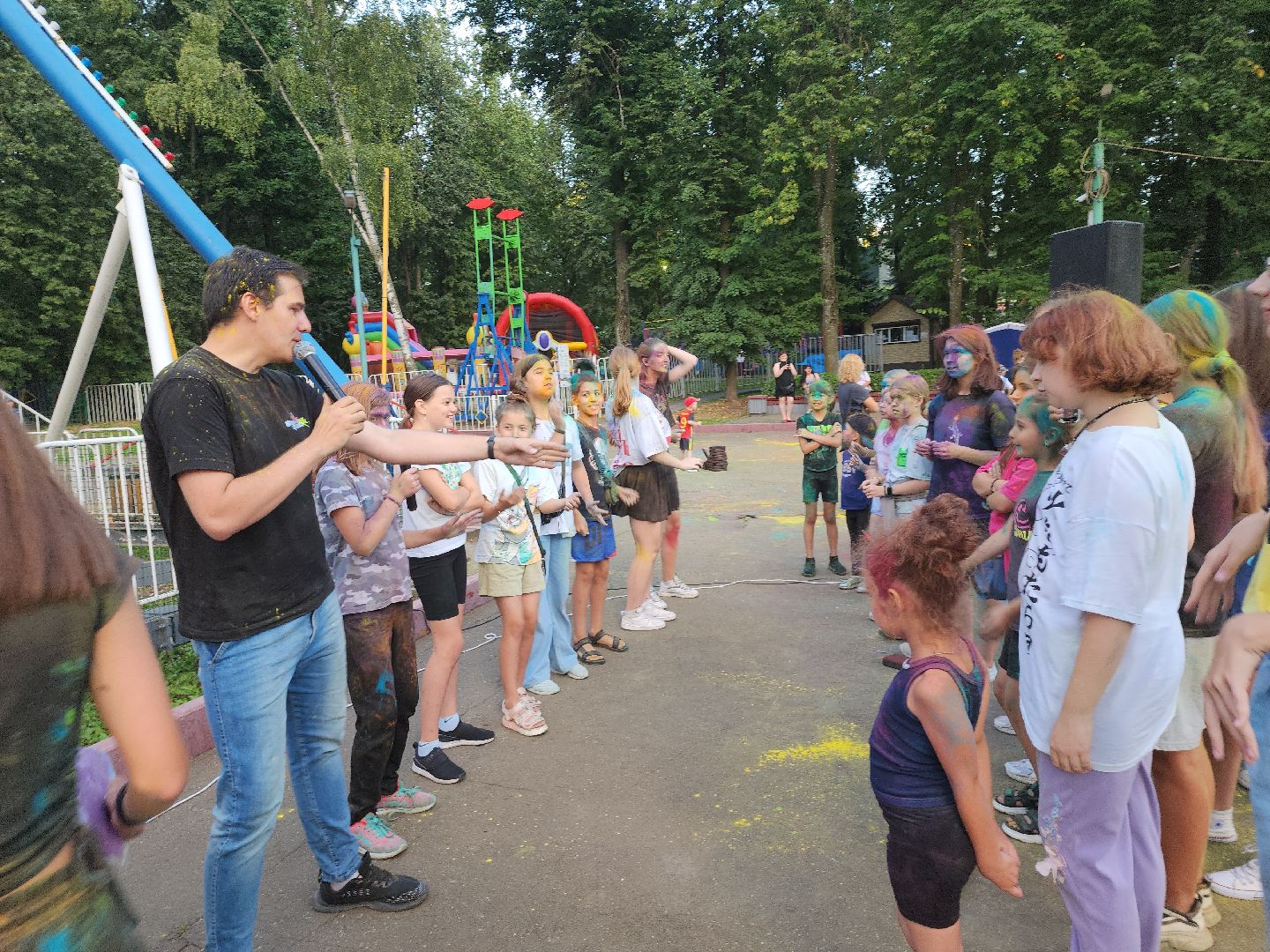 фестиваль; краски; праздник; досуг; парк