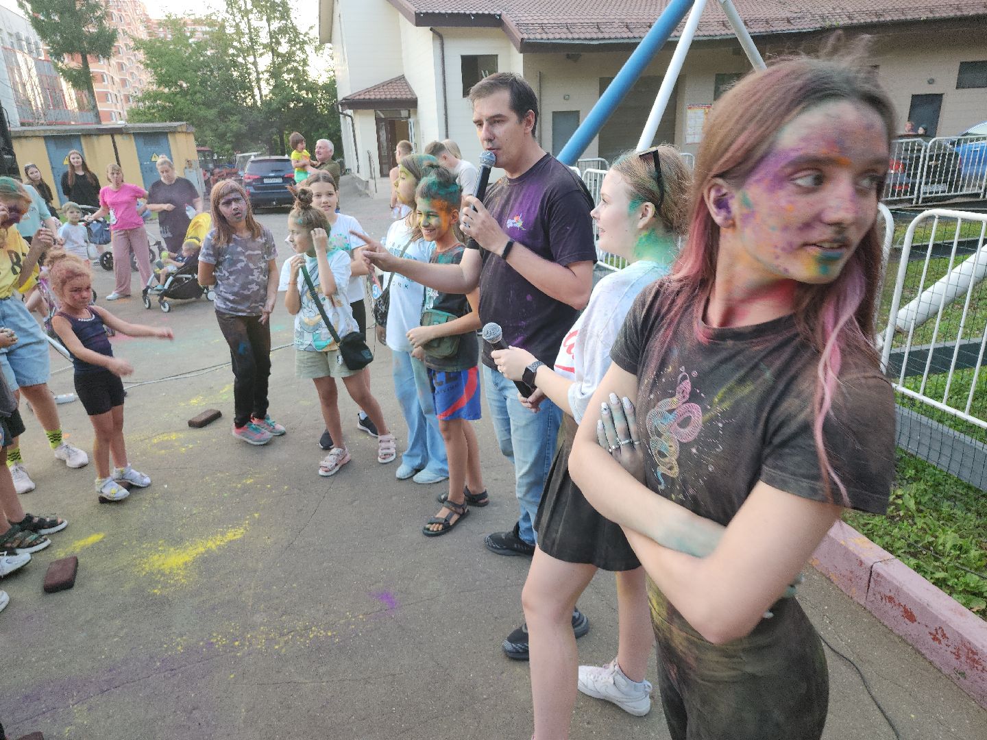 фестиваль; краски; праздник; досуг; парк