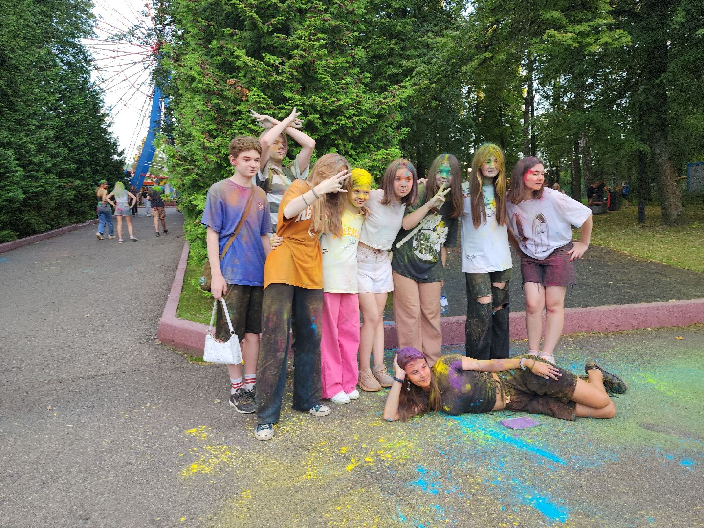 фестиваль; краски; праздник; досуг; парк