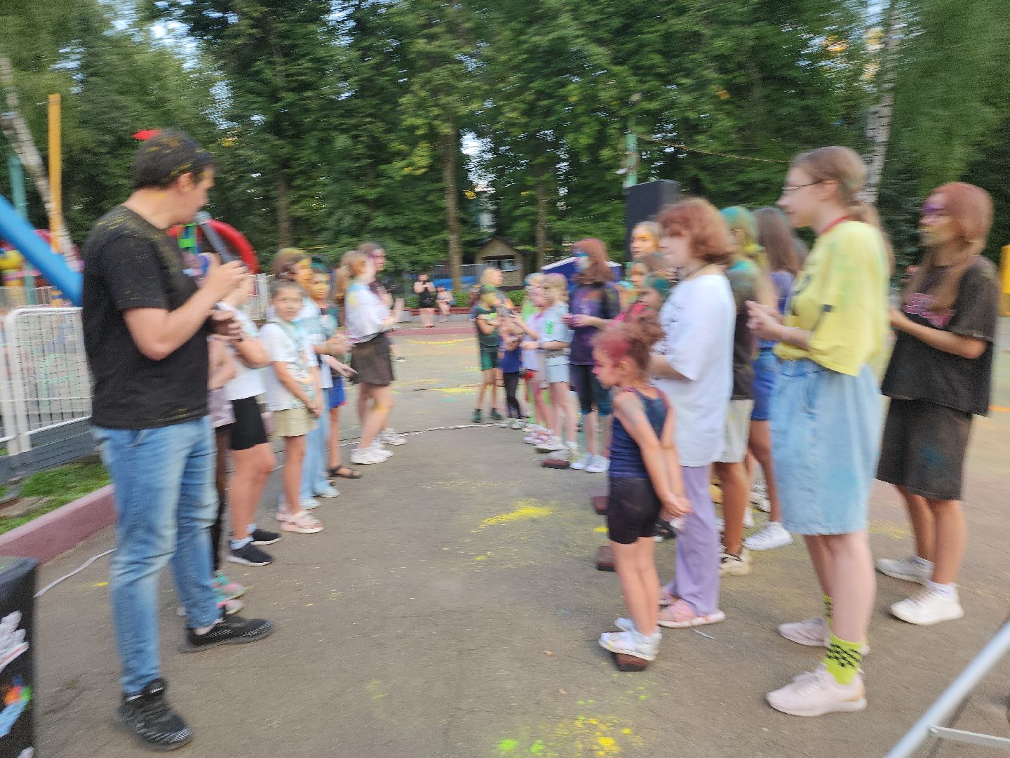 фестиваль; краски; праздник; досуг; парк