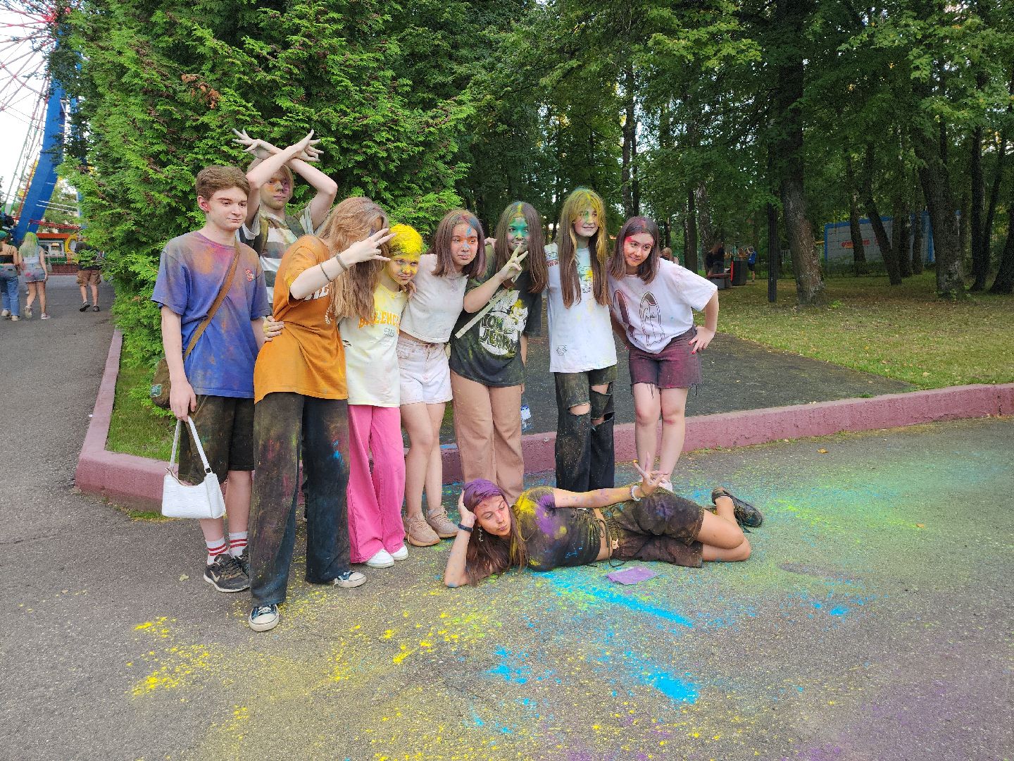 фестиваль; краски; праздник; досуг; парк