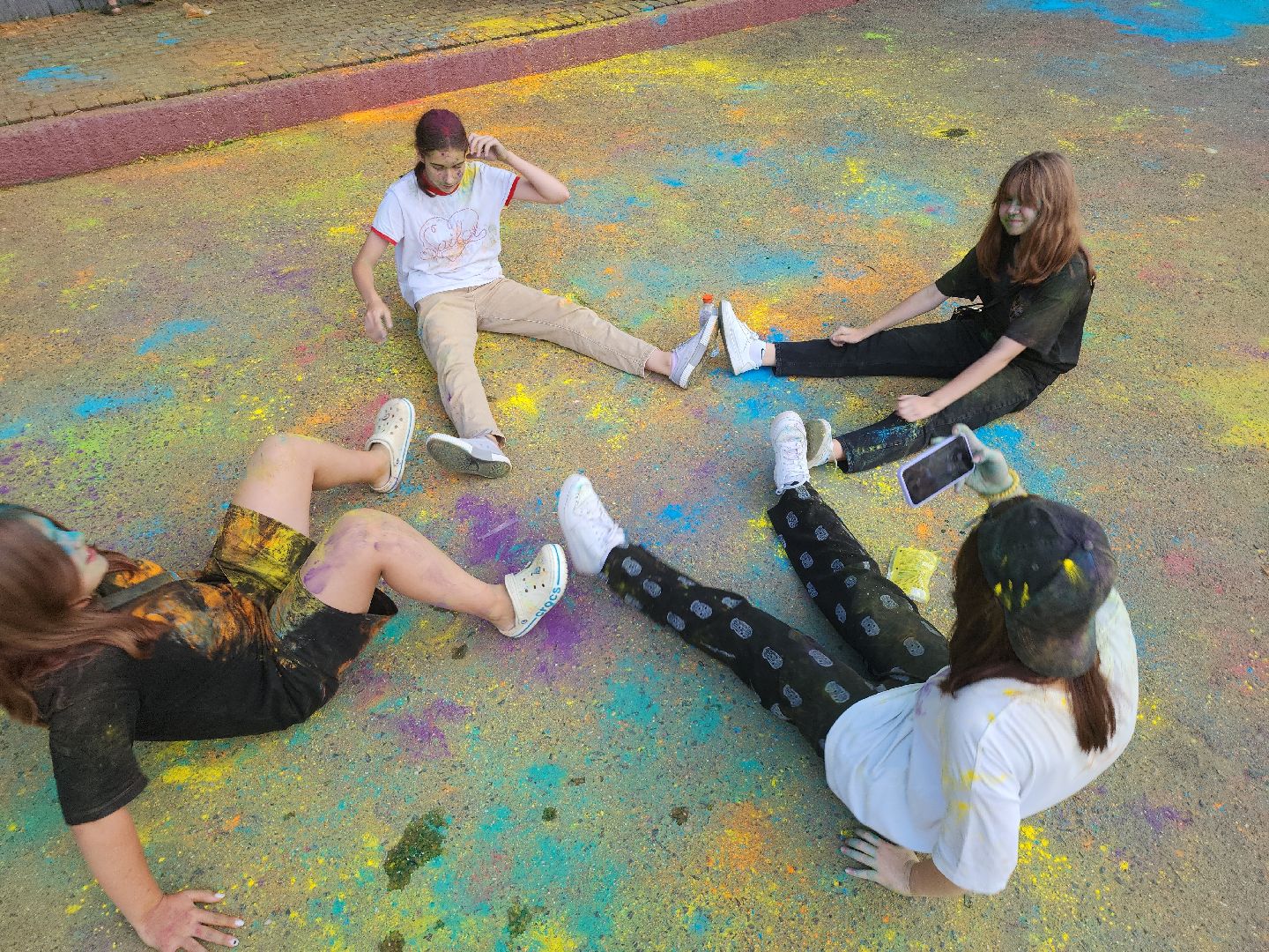 фестиваль; краски; праздник; досуг; парк