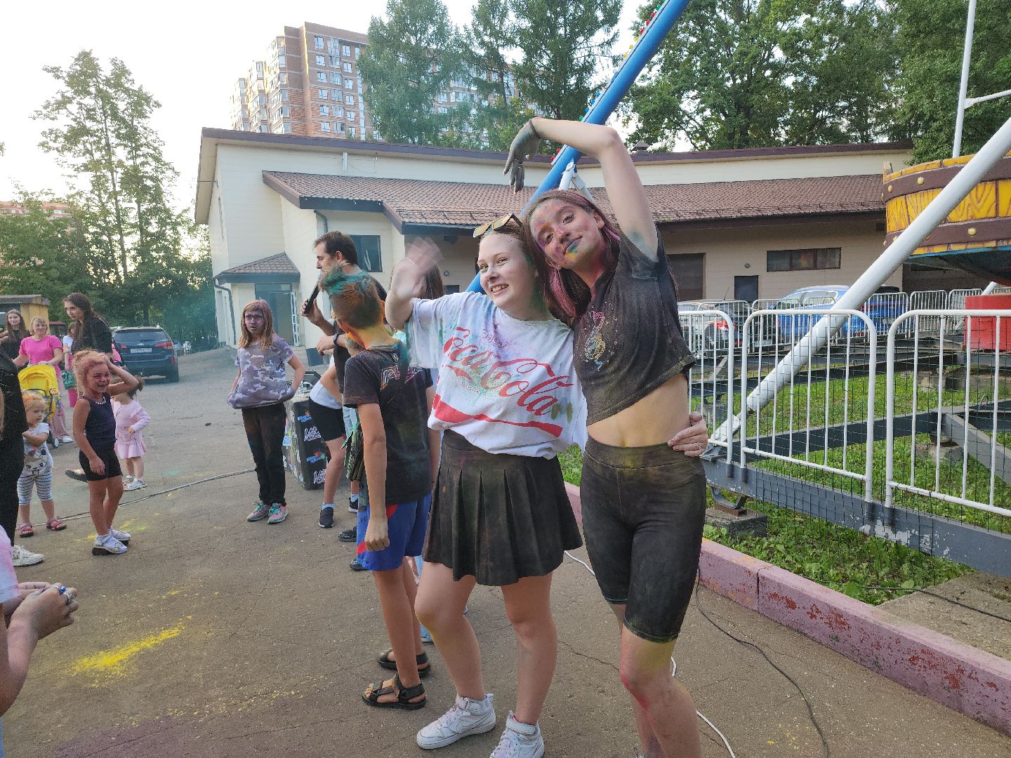 фестиваль; краски; праздник; досуг; парк