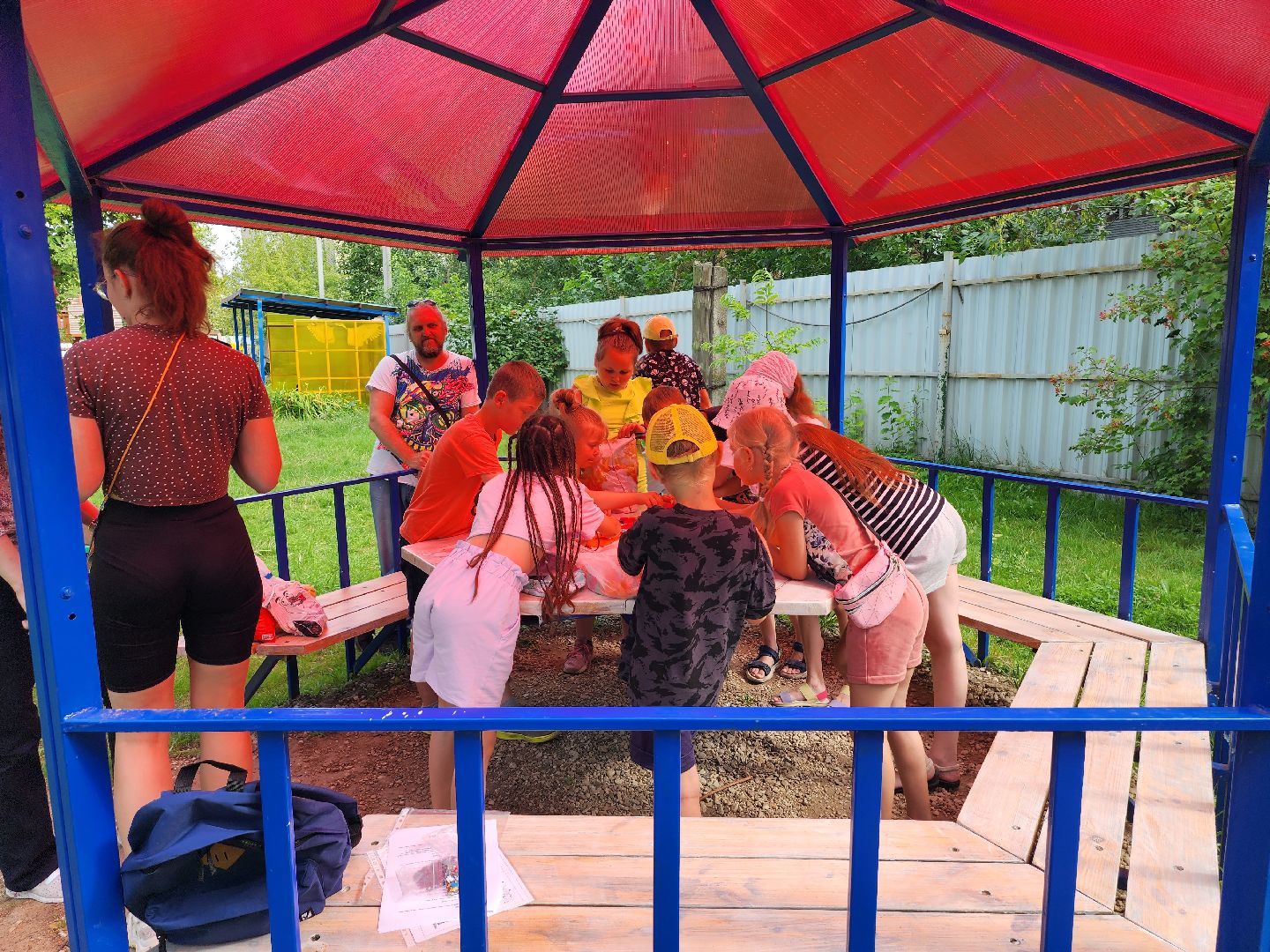 дети, центр серпуховский, дети с овз, добрые крышечки, батарейки, макулатура, серпухов,