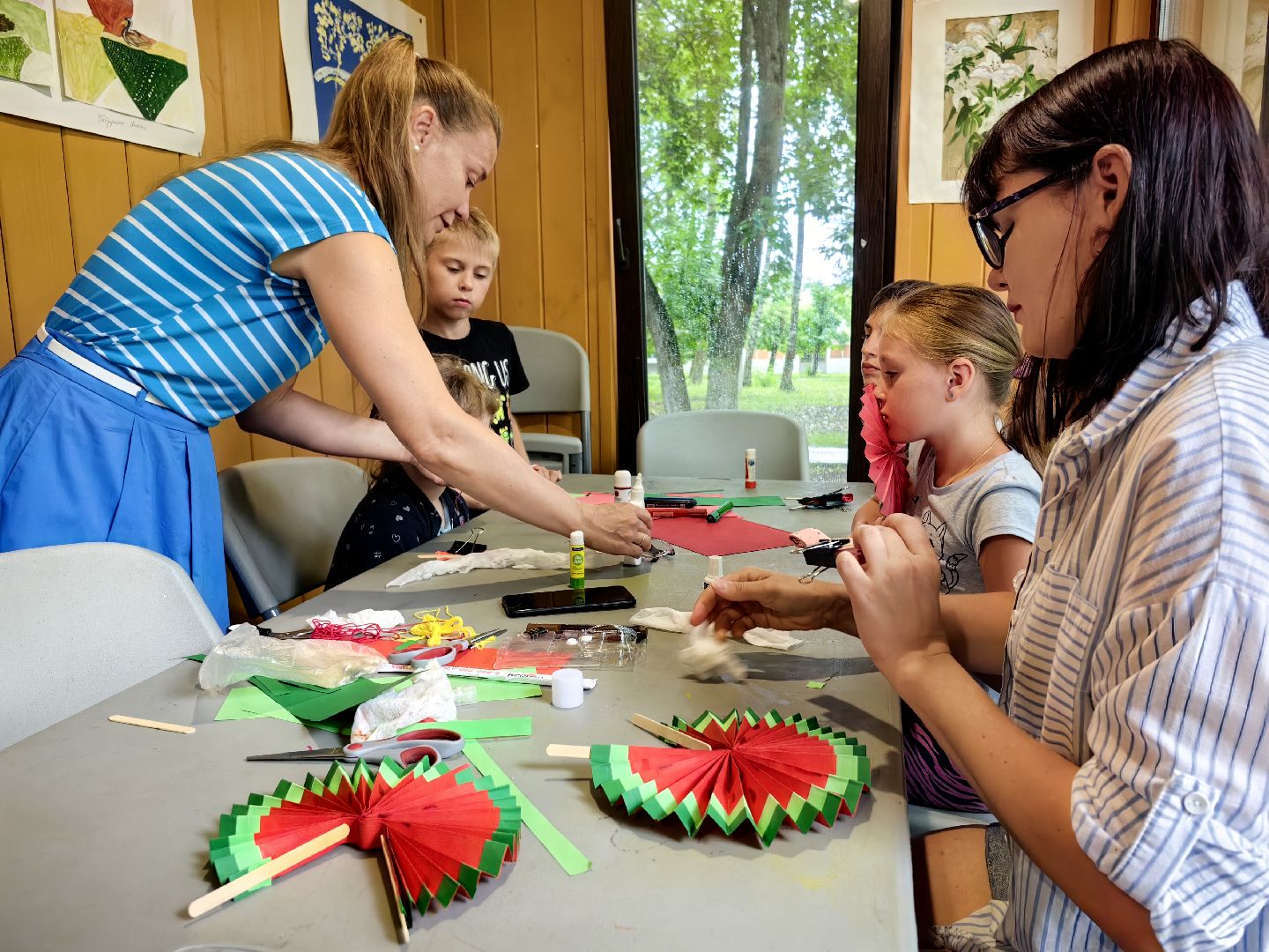 Мастер-класс, веер, парк, гости, бумага, ножницы