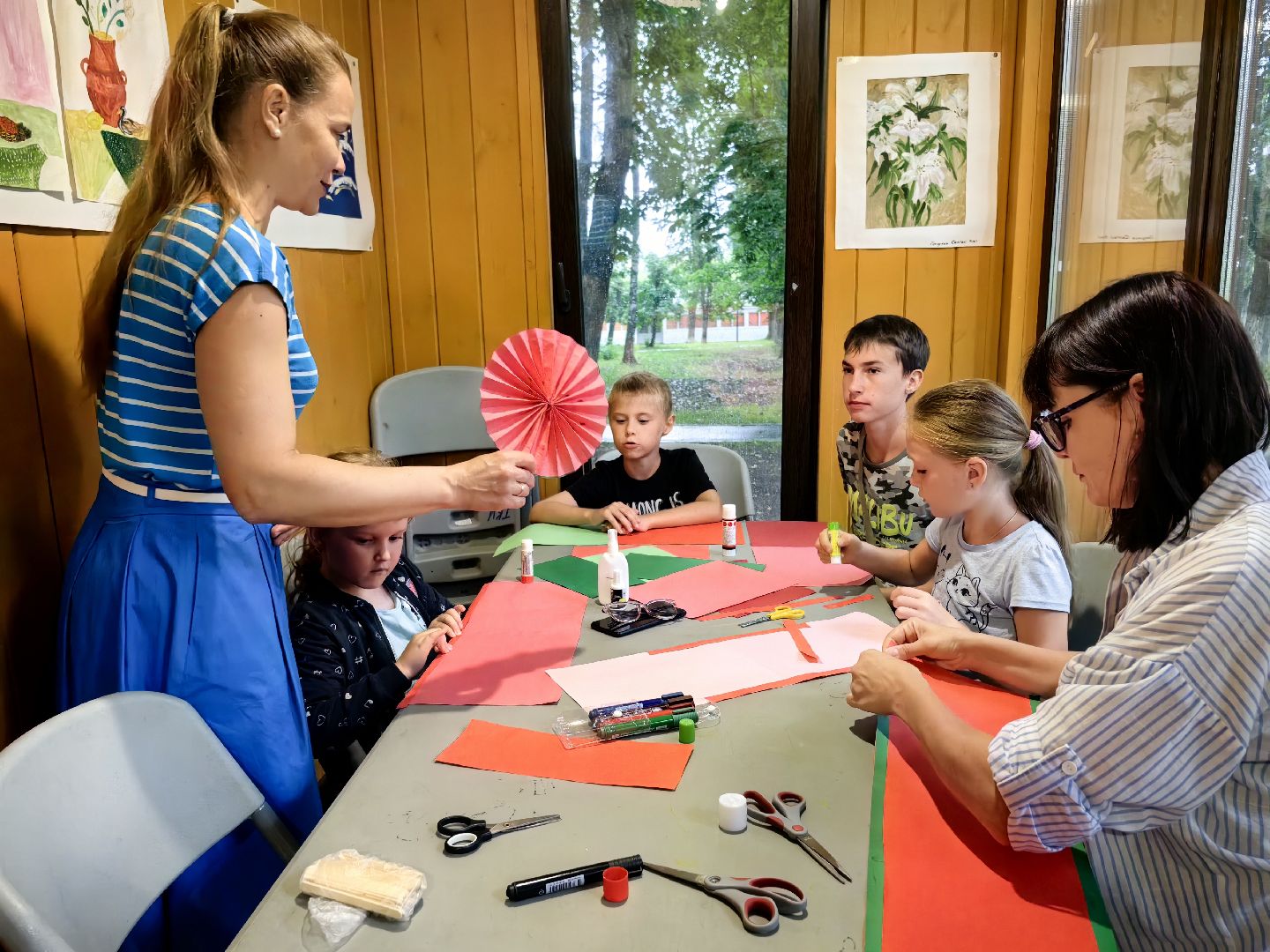 Мастер-класс, веер, парк, гости, бумага, ножницы