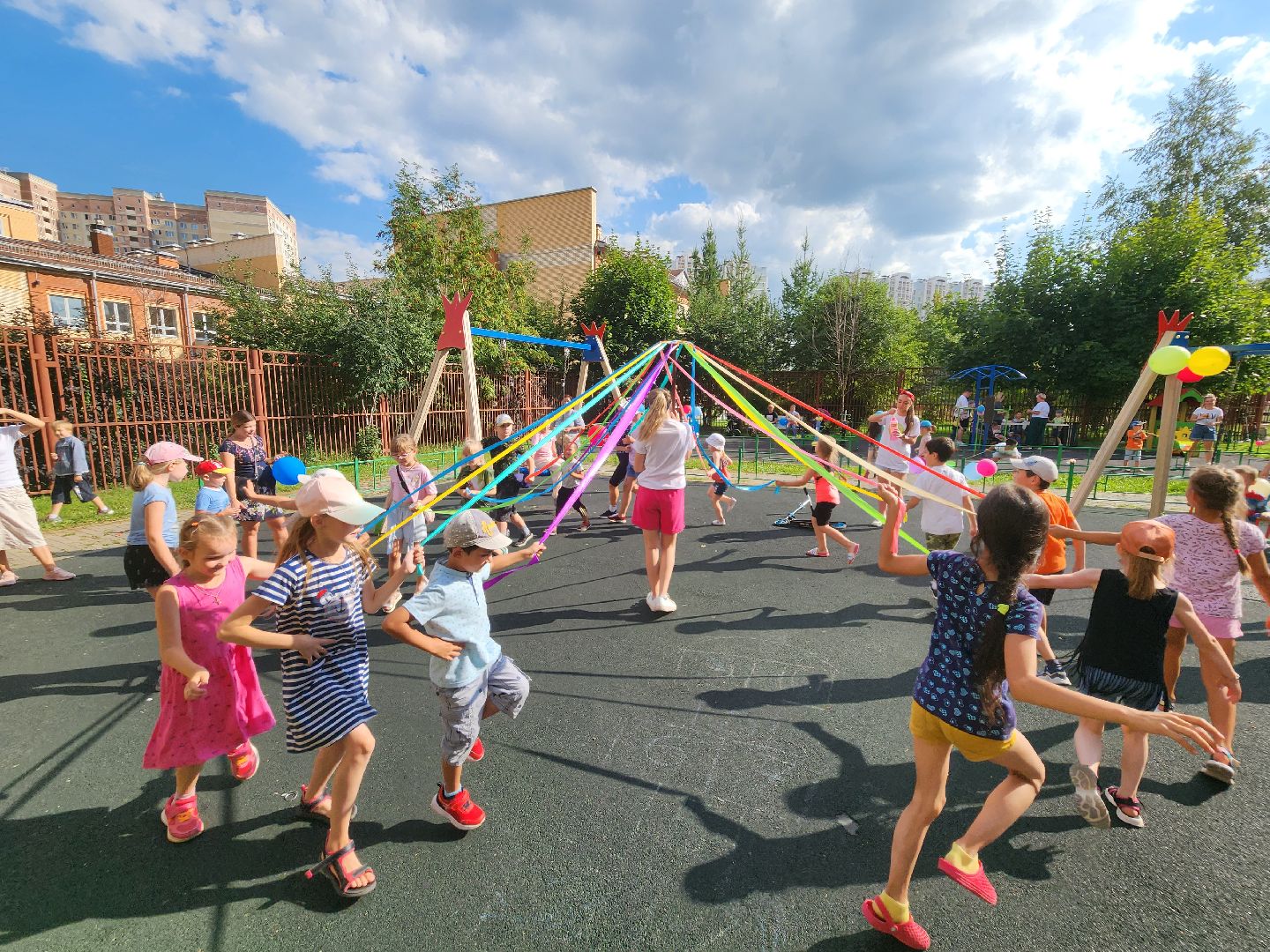 Подольск, детский праздник, лето в Подмосковье, праздник двора, отдых, каникулы, игры