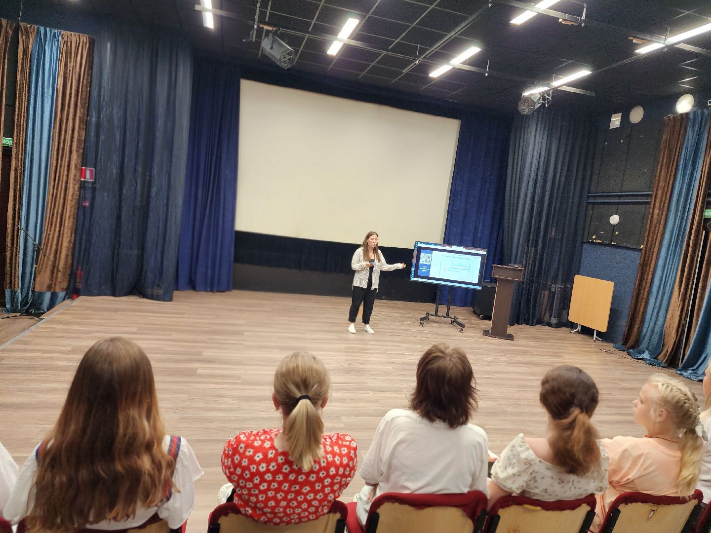 Домодедово, молодежная политика, МКЦ Победа, молодежный центр, школа блогеров, семинар, форум