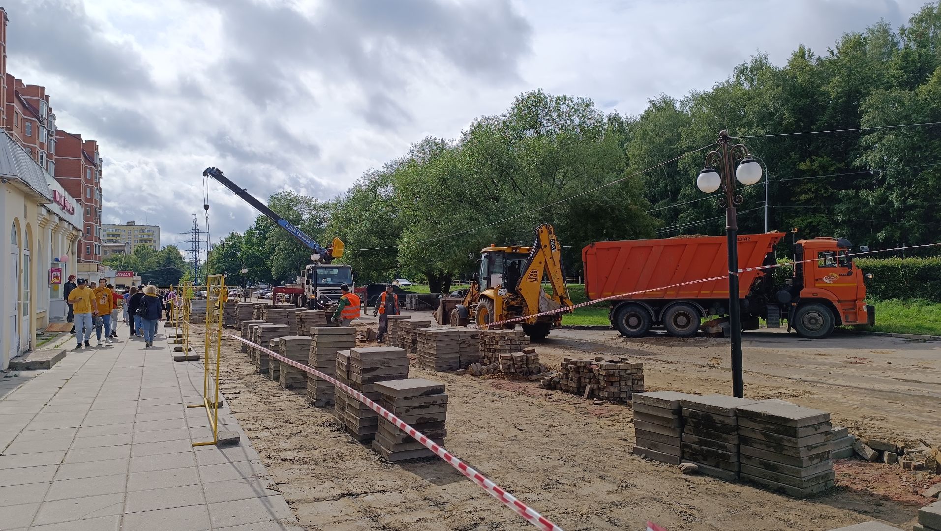 Лобня, благоустройство, тротуар