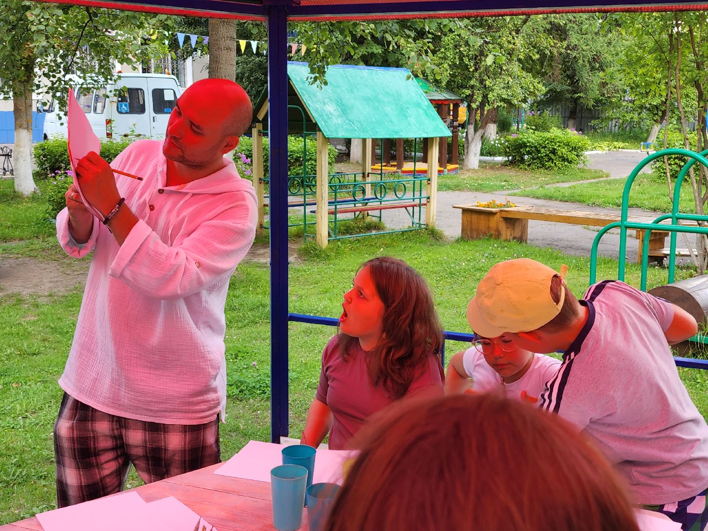 центр серпуховский, дети с ОВЗ, серпухов, владычный монастырь, павлины, рисование,