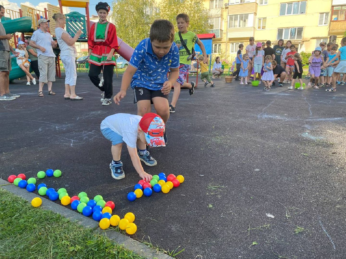 Чехов, ЖКХ, праздник двора, соседи, дети, аниматоры