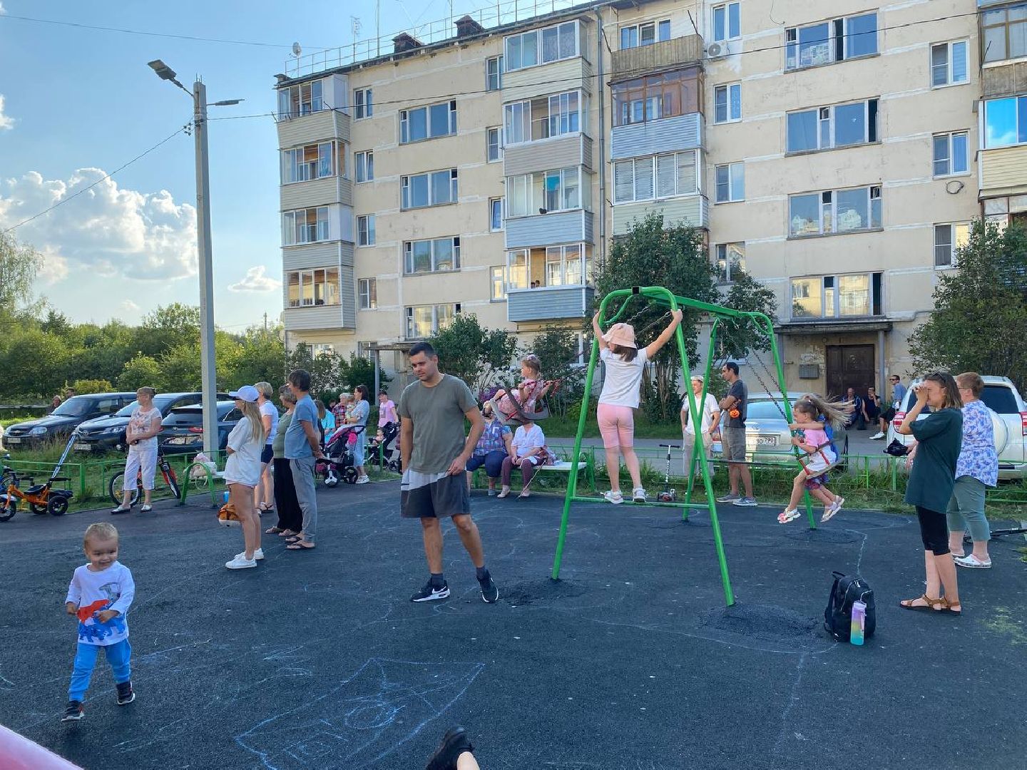 Чехов, ЖКХ, праздник двора, соседи, дети, аниматоры