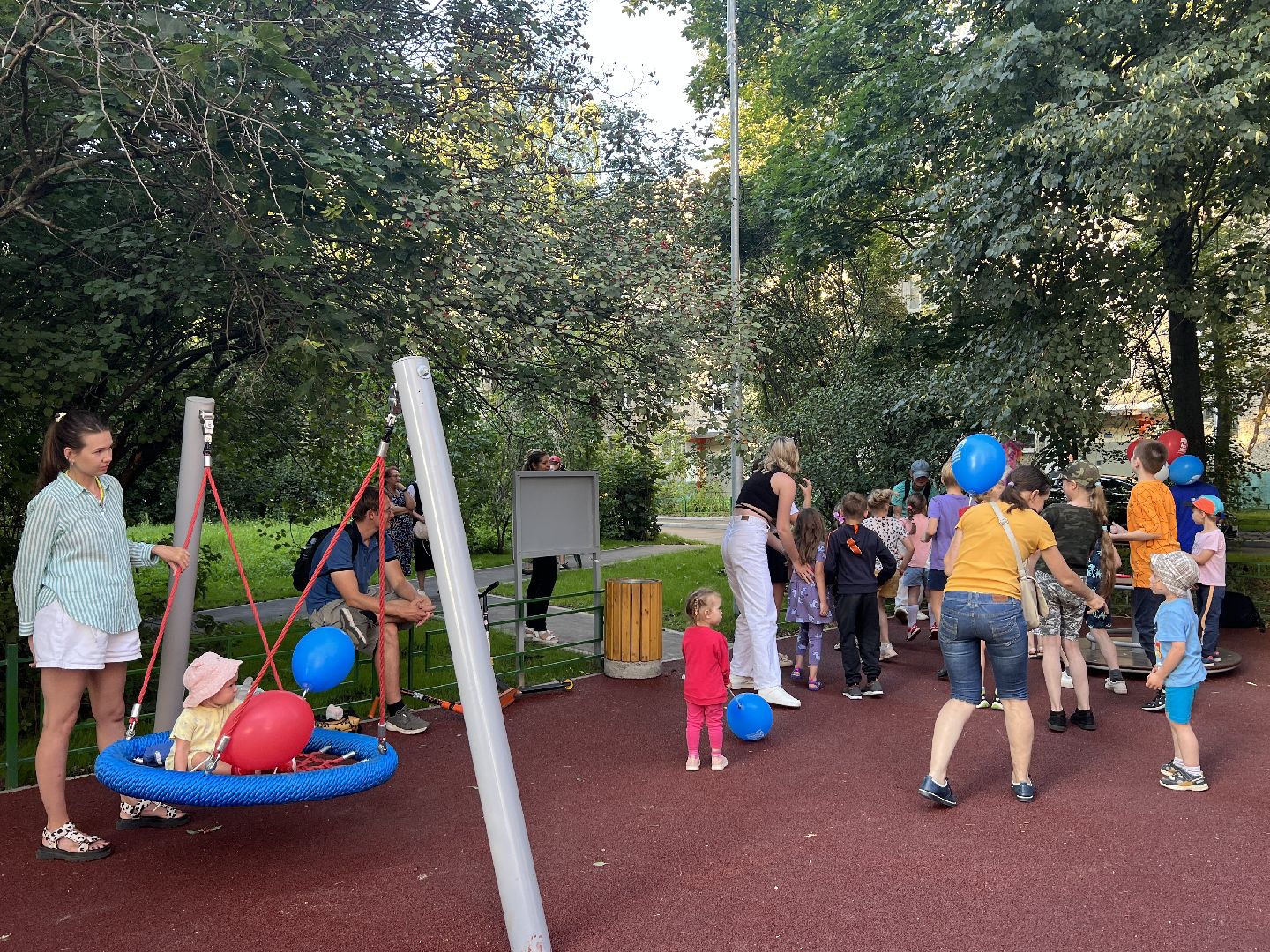 Химки, детская площадка, дети