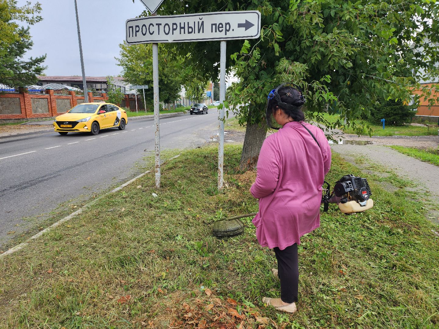 благоустройство, благоустройство дорог, покос травы, серпухов, улица пушкина,