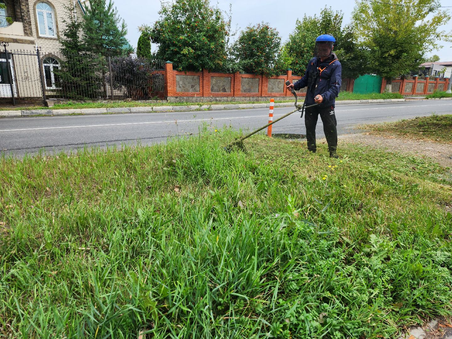 благоустройство, благоустройство дорог, покос травы, серпухов, улица пушкина,