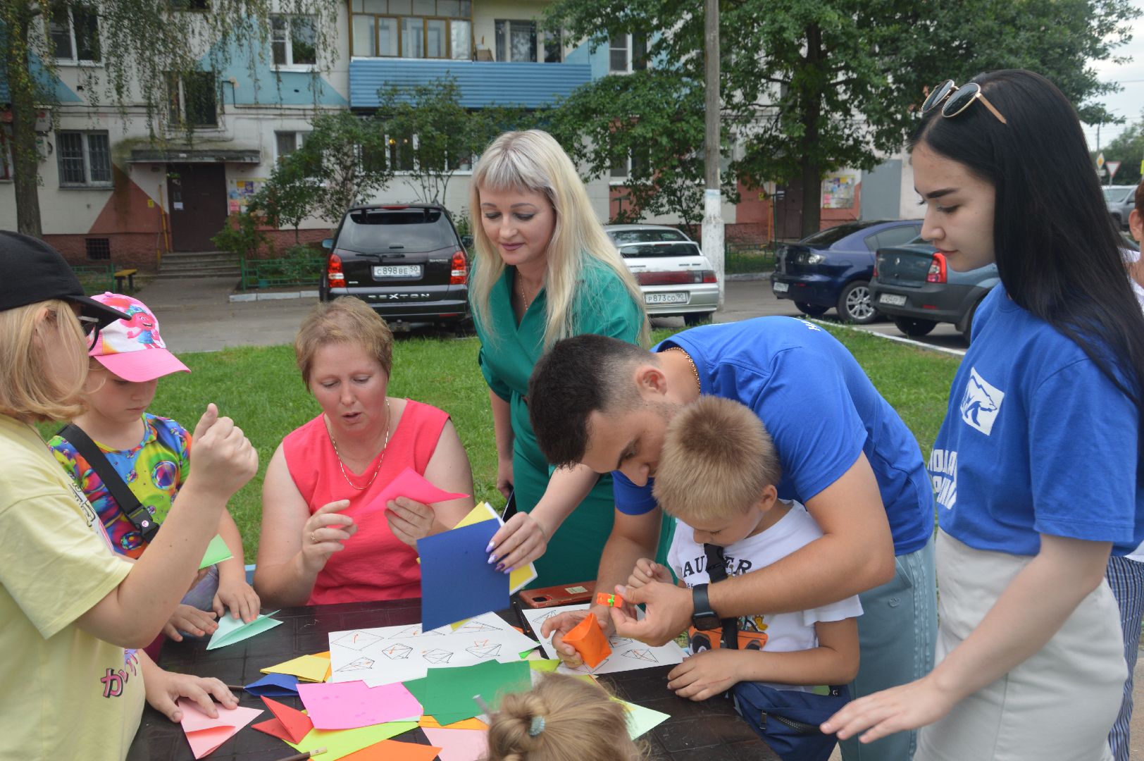 Шатура, Единая Россия, Молодая Гвардия, волонтёры, ростовые куклы, оригами, игры