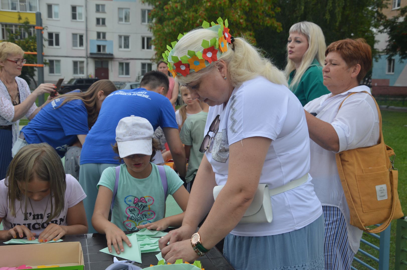 Шатура, Единая Россия, Молодая Гвардия, волонтёры, ростовые куклы, оригами, игры
